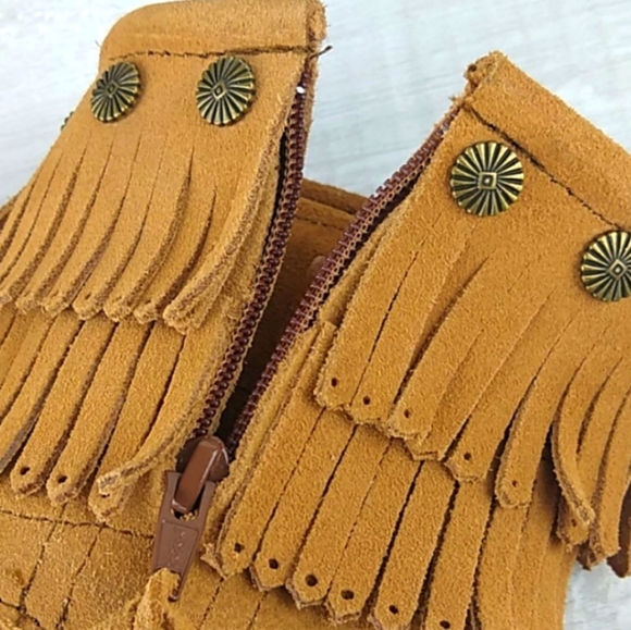 ♥️SOLD!♥Minnetonka Double Fringe Studded Moccasins - Picture 7 of 12